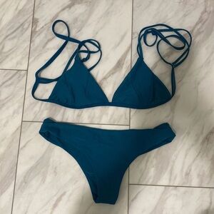 Kulani Kinis Scoop Tie Triangle Bikini